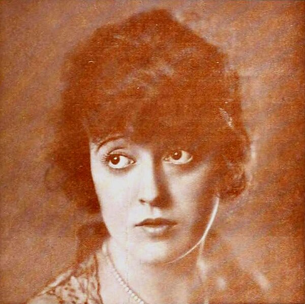 PRANKSTER MABEL NORMAND PLAYS DEAD